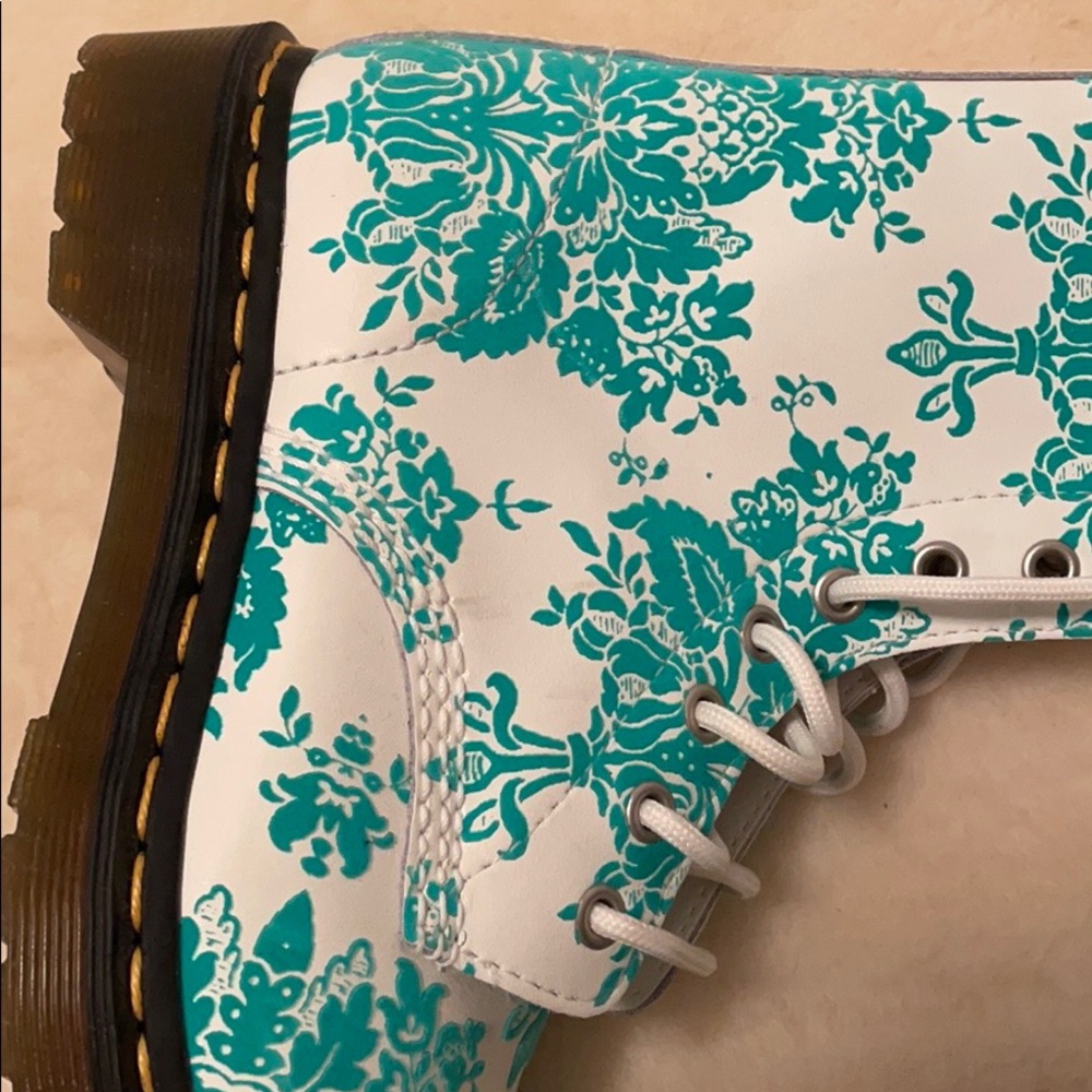 🔥🌟SUPER RARE🌟🔥Dr Martens with Teal Flocked - Picture 5 of 6
